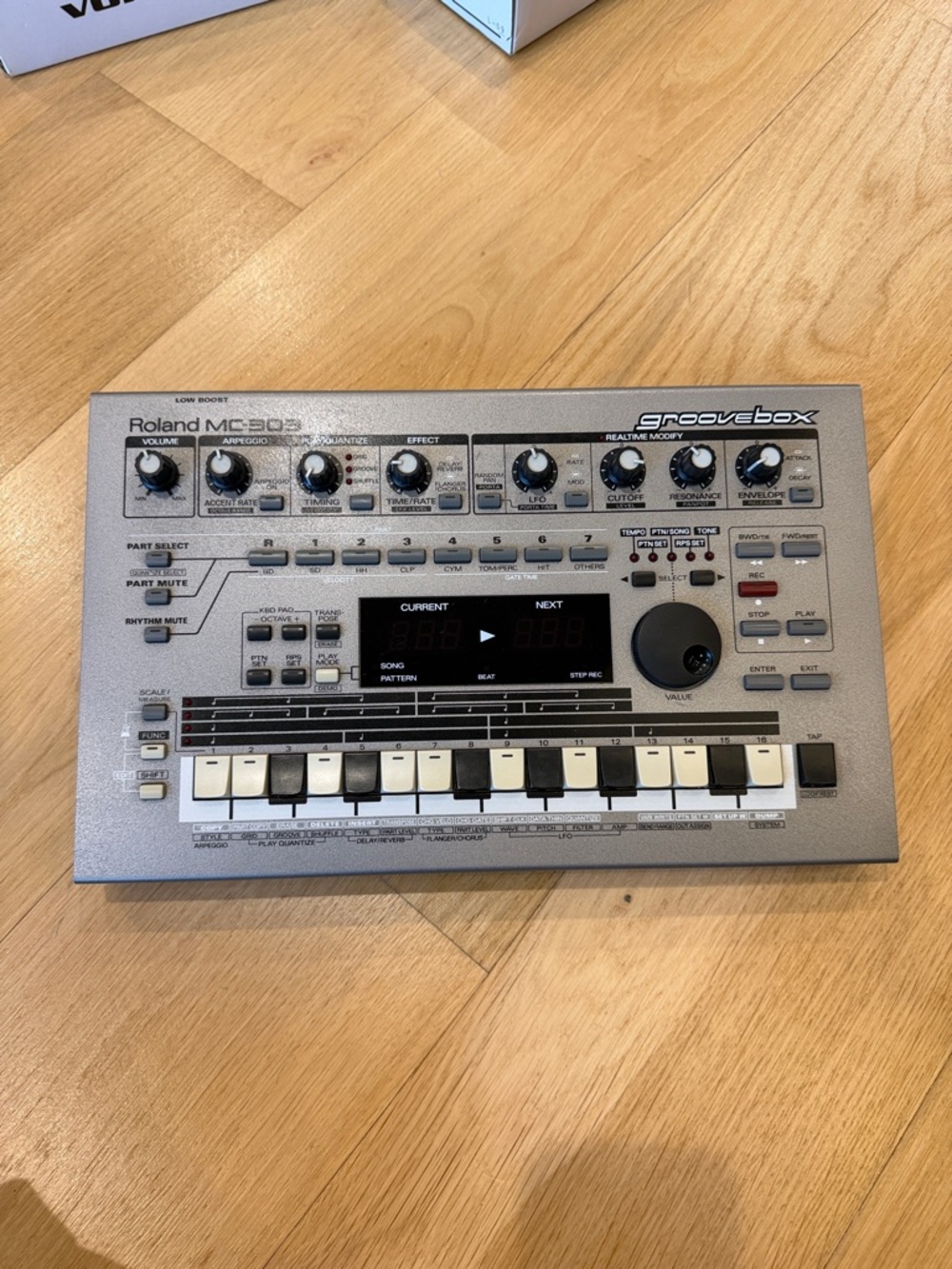 Roland Groovebox MC-303 Portable Synthesizer - Silver/Black